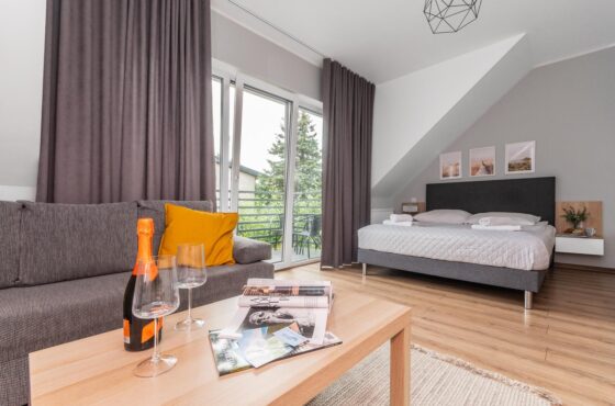 Komfortowy pokój z balkonem