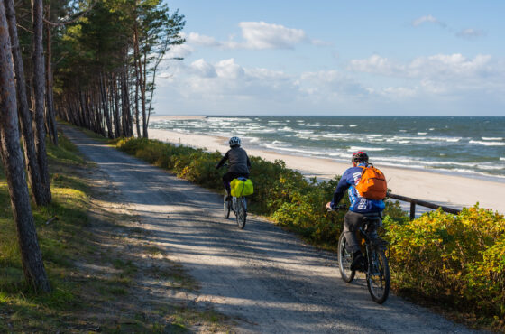 Co na Ciebie czeka na dwóch kółkach? – odkryj najpiękniejsze trasy nad Bałtykiem.